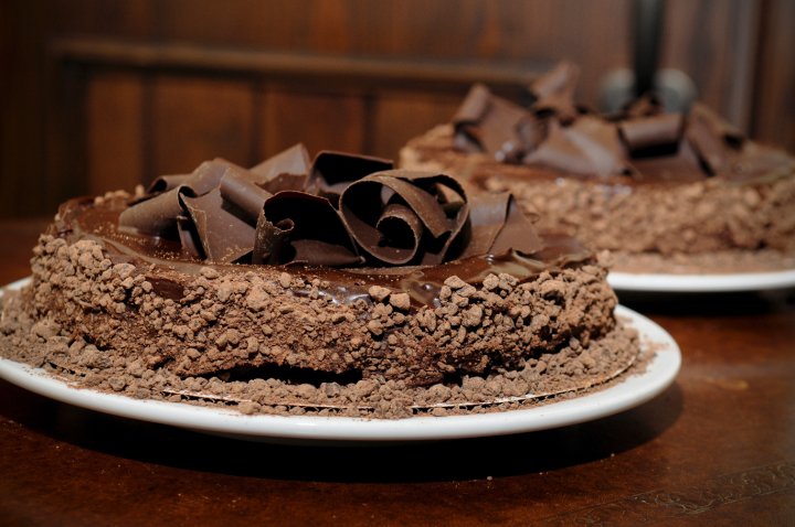 flourless dark chocolate cake